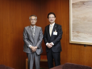 写真：JICAシニア海外ボランティア帰国 活動報告のため冨田ひろし様 来訪