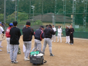 写真：平成26年度潮見早朝ソフトボールリーグ開会式 挨拶