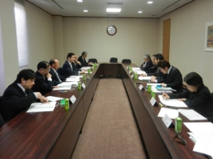 写真：三重県地方自治研究センター　合併後の行政推進機構研究会経過報告