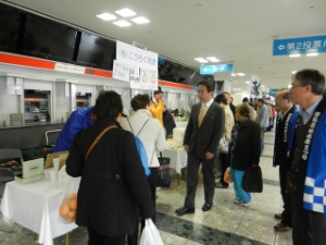 写真：第1回津産津消・食の彩発見フェア 激励