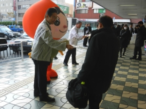 写真：人権週間街頭啓発