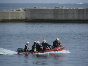 写真：水難救助訓練1