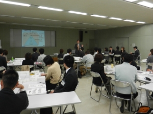 写真：平成25年度 新任主査研修第2グループ 講話