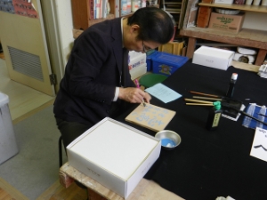 写真：第38回さくら児童館作品展示会 鑑賞