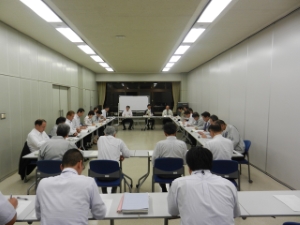 写真：平成25年台風第26号接近に伴う対策会議（市役所本庁舎）