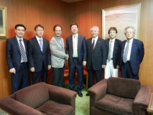 写真：駐名古屋大韓民国総領事館　李均東総領事 来訪