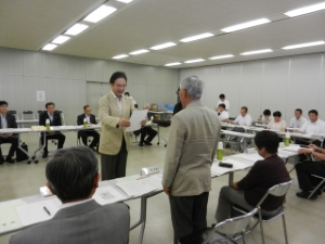 写真：津市環境審議会委員委嘱式 委嘱