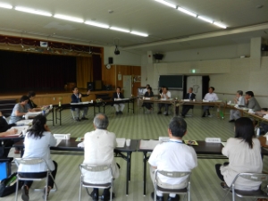 写真:津市私立幼稚園協会との懇談会