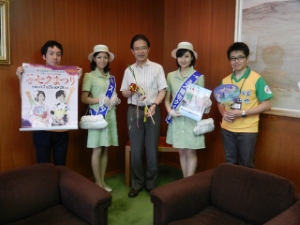 写真:一宮七夕まつり ミス七夕・ミス織物キャラバン隊と