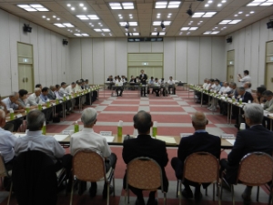 写真:地区社会福祉協議会との懇談