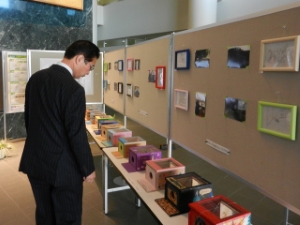 写真：学校文化体験作品展「カメラオブスクラ」で切り取った風景鑑賞