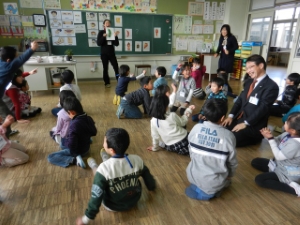 写真：津市立南が丘小学校英語科授業視察