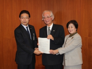 写真：第2次津市男女共同参画基本計画答申