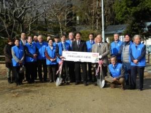 写真：津中央ライオンズクラブ桜植樹式2
