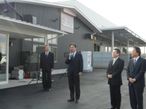 写真：株式会社ブランカ　津スイーツファクトリー　オープニングセレモニー 挨拶