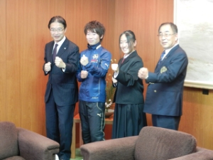 写真：世界空手道選手権大会出場選手来訪