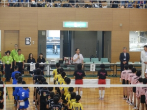 写真：第34回東海小学生バレーボール大会開会式挨拶