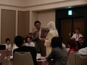 写真：マレーシア行政初級管理職研修講話2