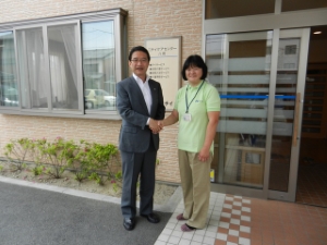 写真：ニチイケアセンター訪問　バチスタさんと