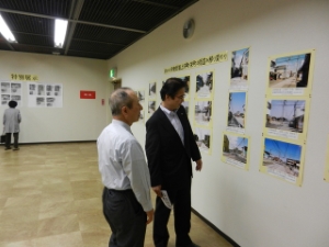 写真：写真と地図で見る津のまちの移り変わり展＆津の名所の彩り写真展鑑賞