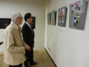 写真：第21回NTT-OB作品展鑑賞