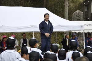 写真：龍王桜マラソン＆ウォーキング大会開会式挨拶