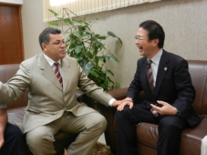 写真：エミジオ・デ・ソウザオザスコ市長との会談2