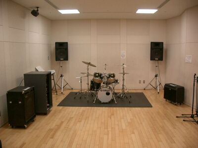 写真：スタジオ