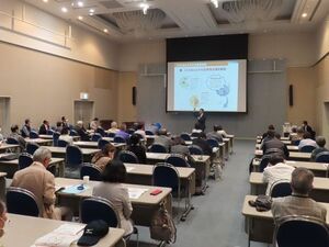 写真:ふれあいカレッジ開講式 講話