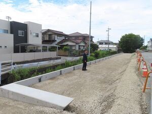 写真：市道津駅前線建設現場 現地確認