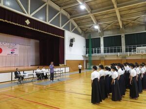 写真:STep up スクールin津(なぎなた競技)開講式 挨拶