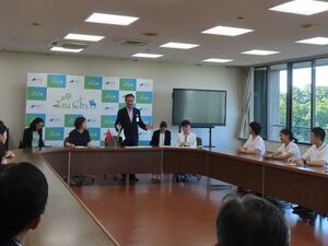 写真：鎮江市学生友好訪日団 来訪1