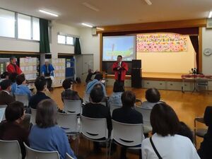 写真：10月26日開催 地区文化祭 挨拶2