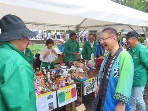 写真：津まつり 津中央郵便局前会場他3