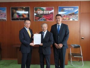 写真：三重県建設業労働組合津支部・中央支部との懇談会1