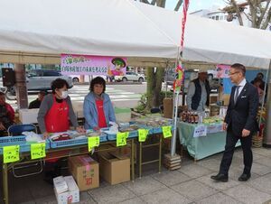 写真:イベントの視察3