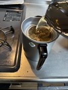 写真:オイルポットに移す