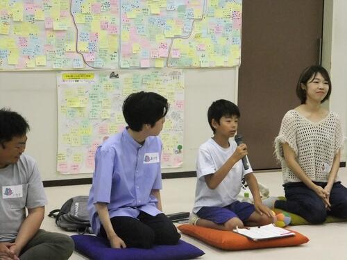 写真：第1回総合会議　自己紹介の様子