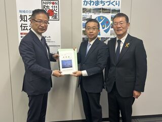 写真：小島優官房審議官（水管理・国土保全）