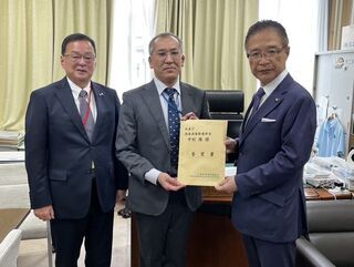 写真：中村隆漁港漁場整備部長