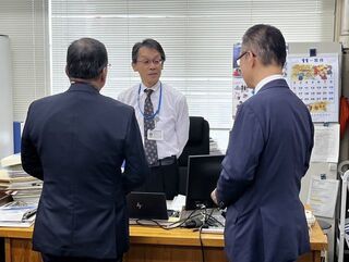 写真：新村耕太防災漁村課長