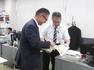 写真：高藤喜史総務課長