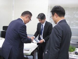 写真：西川昌弘国道・技術課長