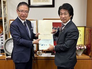 写真：憲久衆議院議員