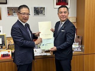写真：鈴木英敬衆議院議員
