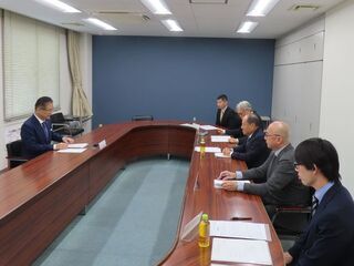 写真：公益社団法人三重県宅地建物取引業協会津支部との意見交換会