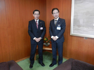 写真：井村屋グループ株式会社　寺家正昭代表取締役社長 来訪