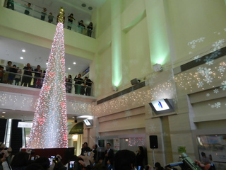 写真：津クリスマスツリー点灯式 挨拶