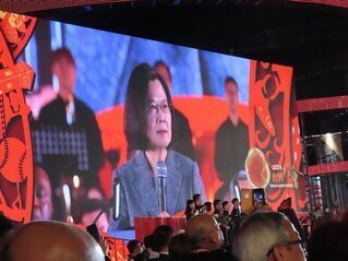 写真:台湾ランタンフェスティバル点灯式(メインステージ)