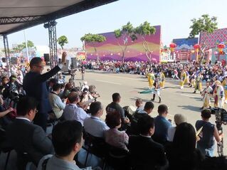 写真:2024台湾ランタンフェスティバル パレード「四季舞」激励、演舞鑑賞(会場内)